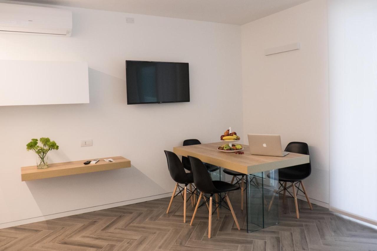 Terrazze Dei Tigli Apartment Riva del Garda Bagian luar foto